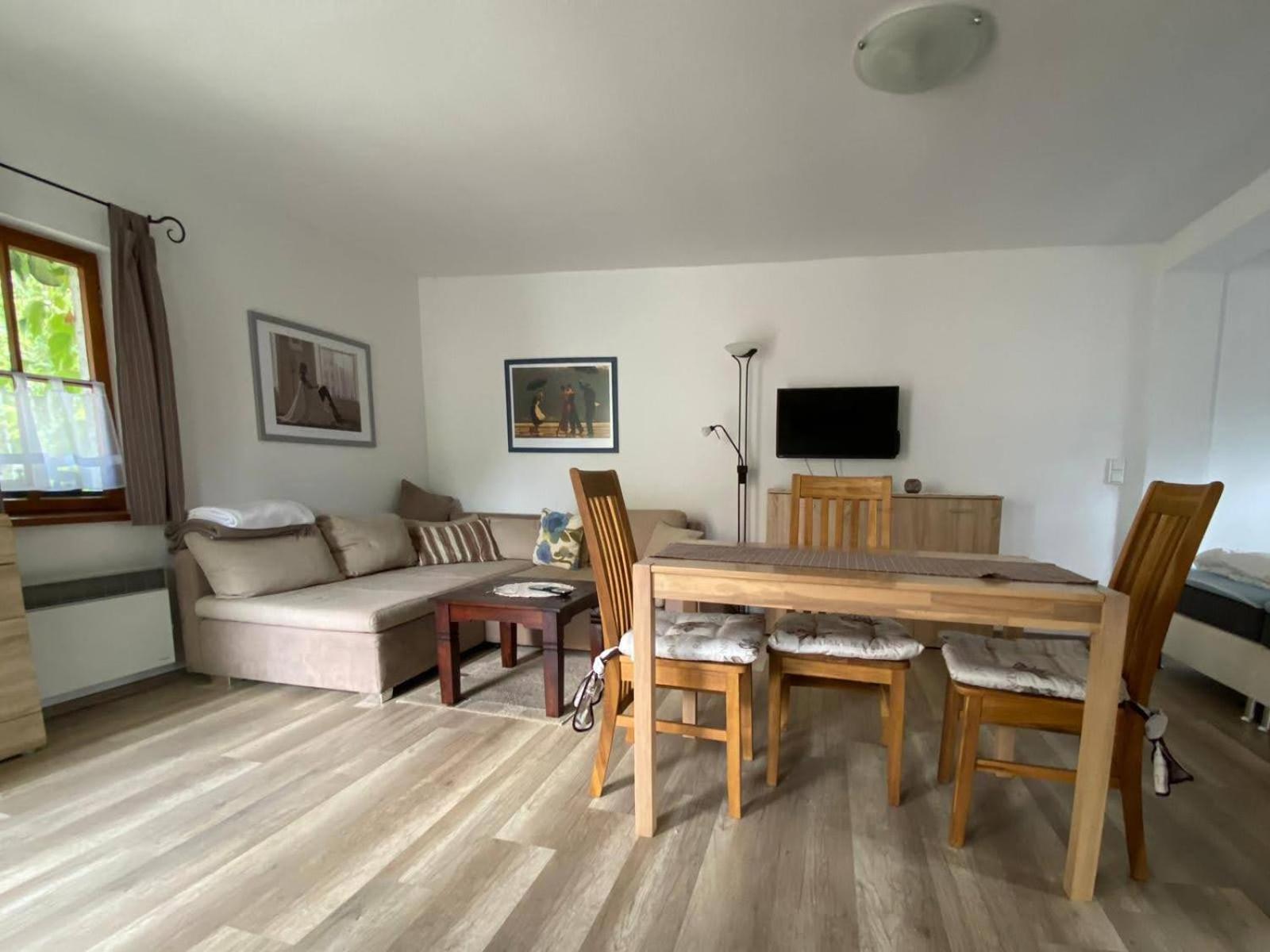 Appartement Doesjes Huis Naumburg  Zewnętrze zdjęcie